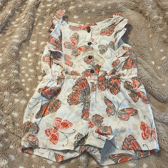 Old Navy toddler girl romper. Size 18-24 months - Picture 1 of 6